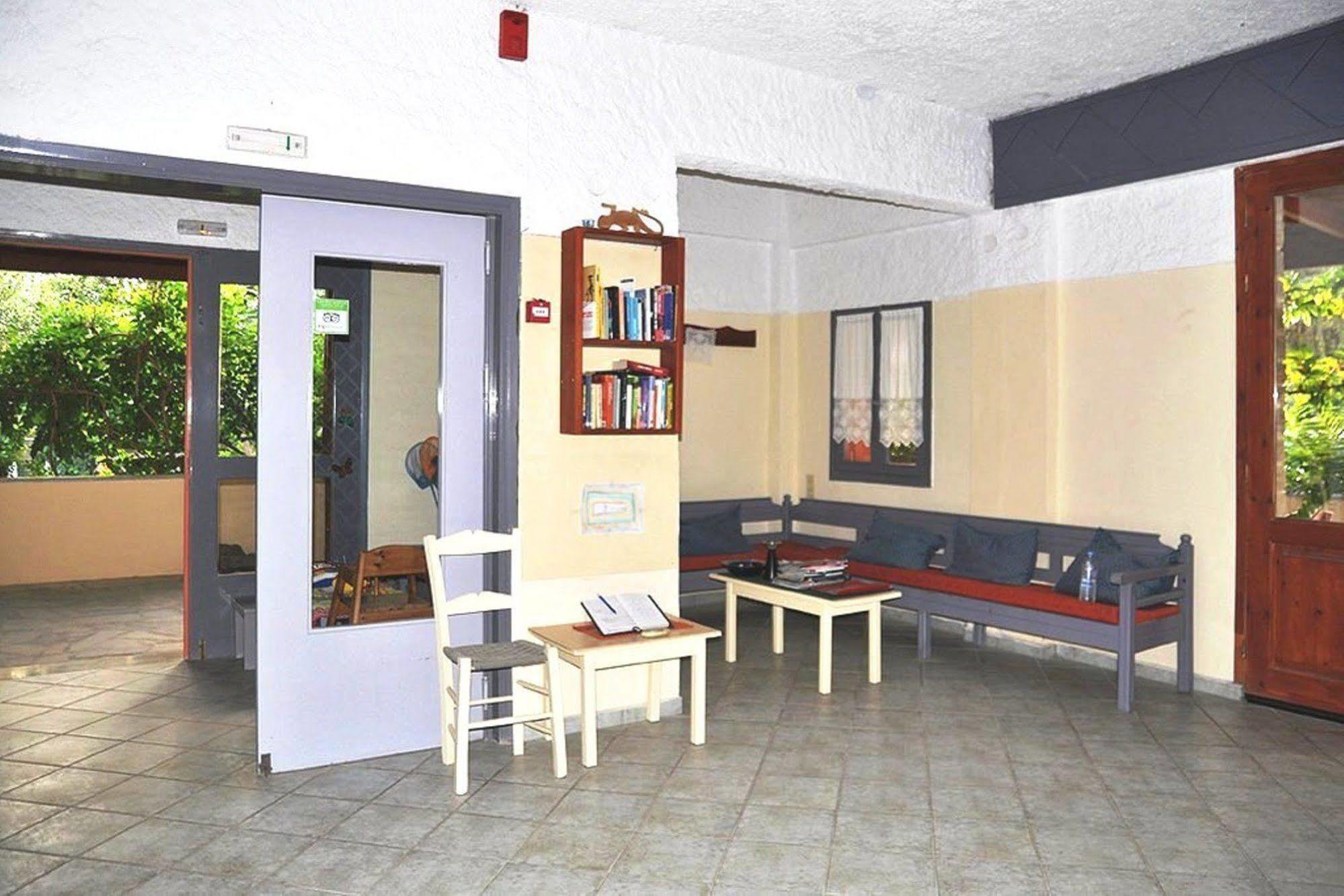 Hotel Neos Matala Экстерьер фото