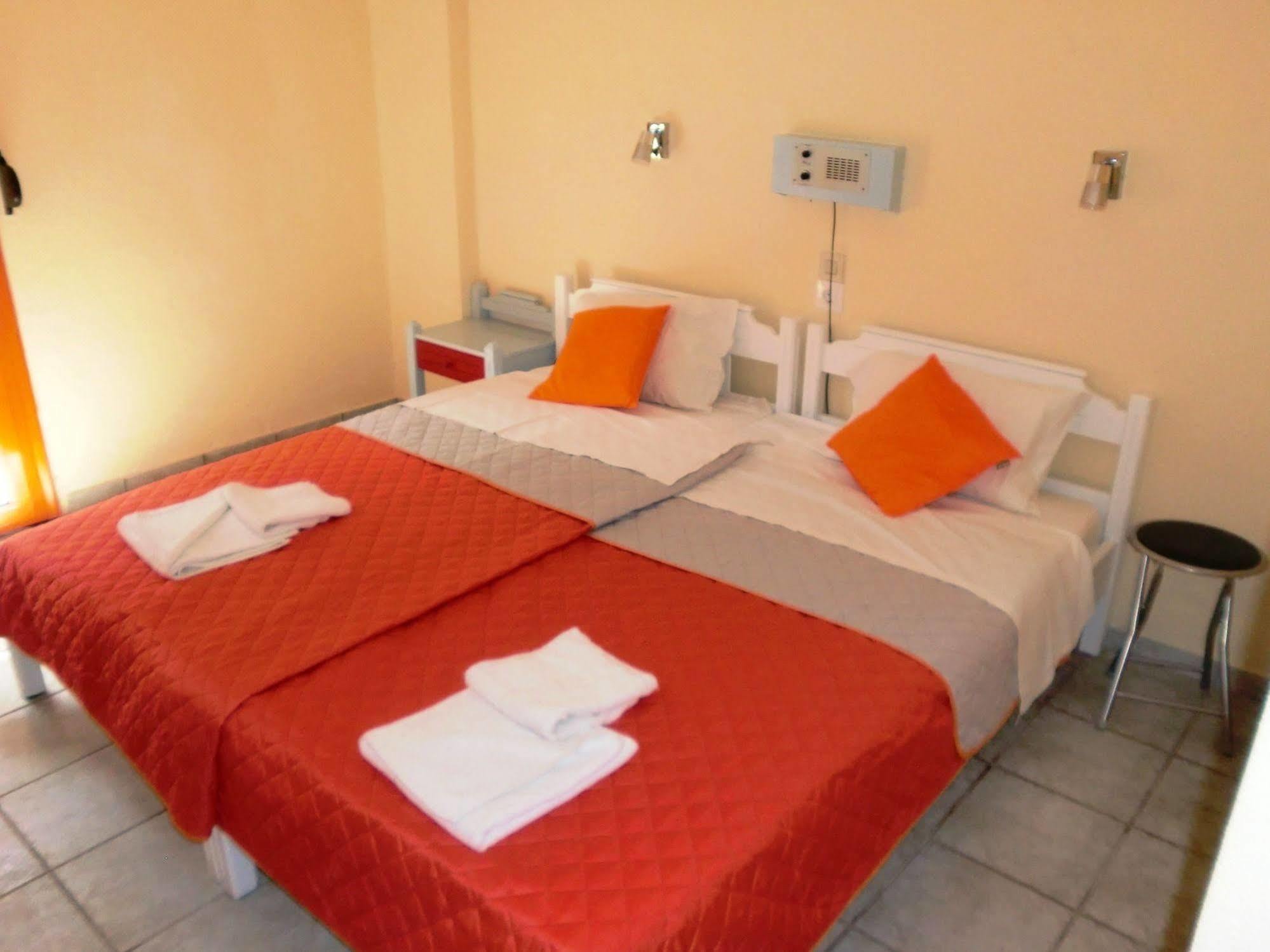 Hotel Neos Matala Экстерьер фото