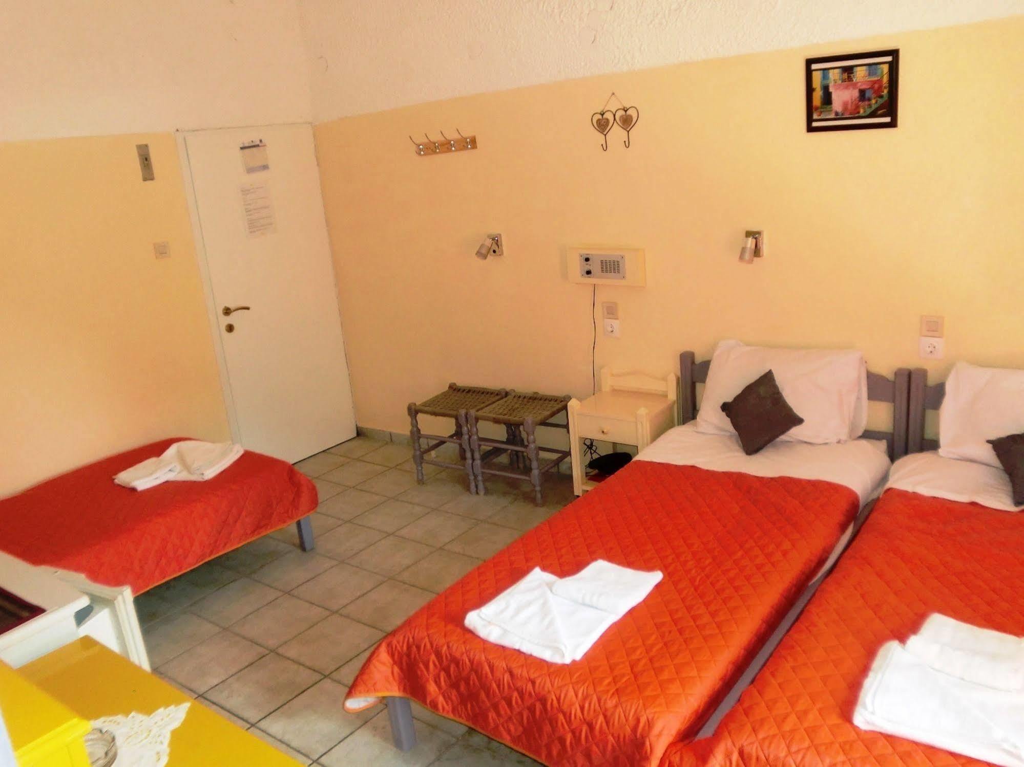Hotel Neos Matala Экстерьер фото