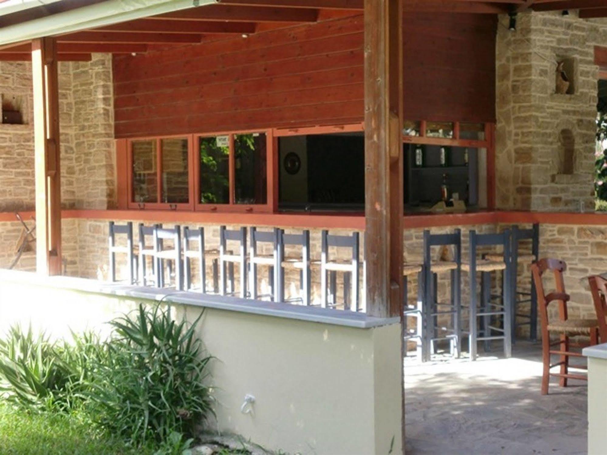 Hotel Neos Matala Экстерьер фото